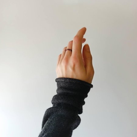 Каблучка з натурального Гранату+намистина кольору золото гіпоалергенний сплав d-3мм 15-18р-р на резинці